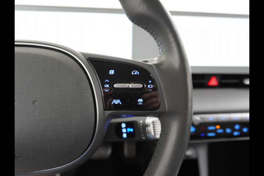Hyundai IONIQ 5 Connect 58kWh Trekhaak Warmtepomp Apple Carplay Android Auto Adap.Cruise Navi Ecc Camera Pdc Stoel+Stuurverwarming Bluelink DAB Elek.Achterklep 1e Eigenaar Origineel Nederlandse Auto