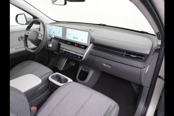 Hyundai IONIQ 5 Connect 58kWh Trekhaak Warmtepomp Apple Carplay Android Auto Adap.Cruise Navi Ecc Camera Pdc Stoel+Stuurverwarming Bluelink DAB Elek.Achterklep 1e Eigenaar Origineel Nederlandse Auto