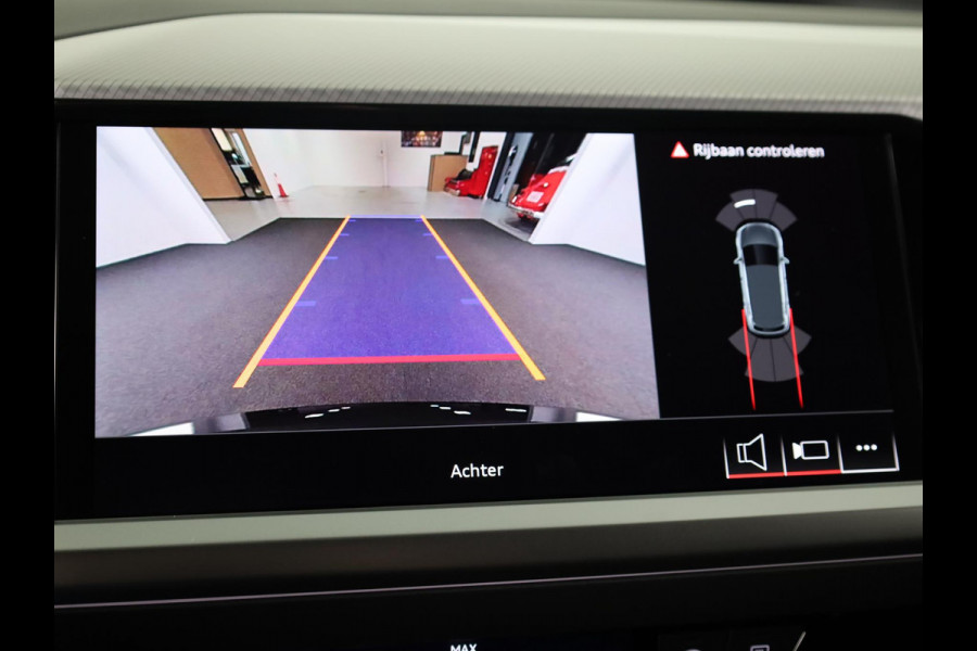 Audi Q4 e-tron 40 Advanced edition 63 kWh 204pk | Achteruitrijcamera | Assistentiepakket plus | Optiekpakket zwart plus | Privacy glas | Adaptive cruise control |