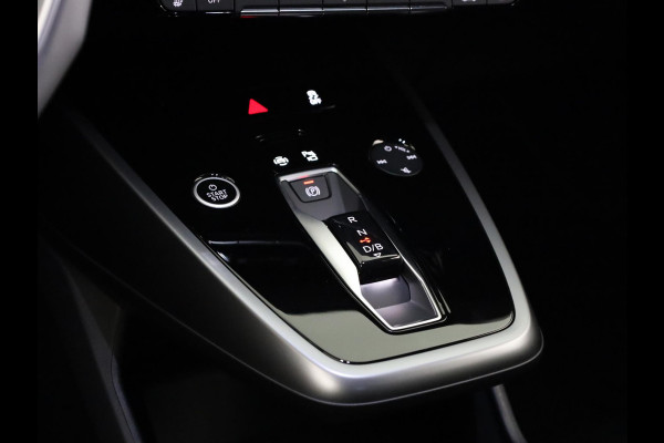 Audi Q4 e-tron 40 Advanced edition 63 kWh 204pk | Achteruitrijcamera | Assistentiepakket plus | Optiekpakket zwart plus | Privacy glas | Adaptive cruise control |