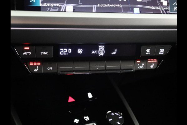 Audi Q4 e-tron 40 Advanced edition 63 kWh 204pk | Achteruitrijcamera | Assistentiepakket plus | Optiekpakket zwart plus | Privacy glas | Adaptive cruise control |