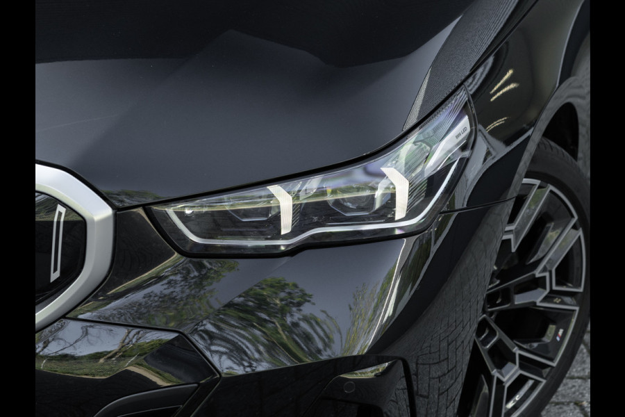 BMW 5 Serie Touring 520i M-Sport - Driving + Parking Ass Plus - Head-Up - Adaptive LED