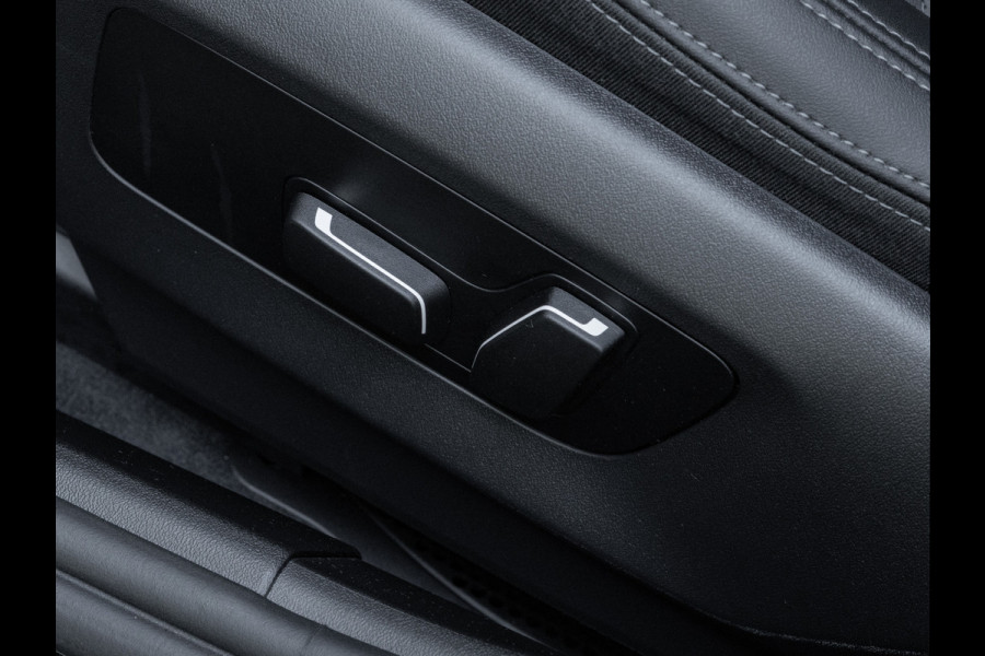 BMW 5 Serie Touring 520i M-Sport - Driving + Parking Ass Plus - Head-Up - Adaptive LED