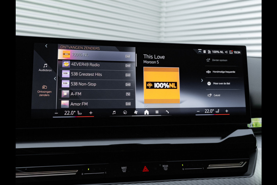 BMW 5 Serie Touring 520i M-Sport - Driving + Parking Ass Plus - Head-Up - Adaptive LED