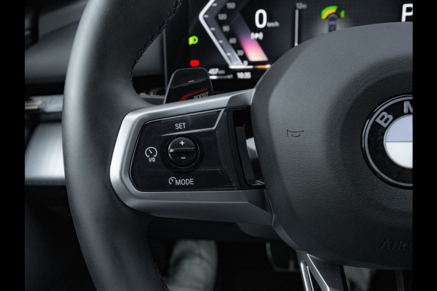 BMW 5 Serie Touring 520i M-Sport - Driving + Parking Ass Plus - Head-Up - Adaptive LED