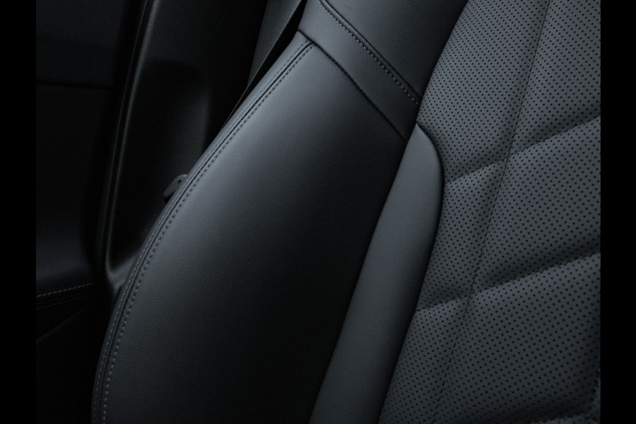 BMW 5 Serie Touring 520i M-Sport - Driving + Parking Ass Plus - Head-Up - Adaptive LED