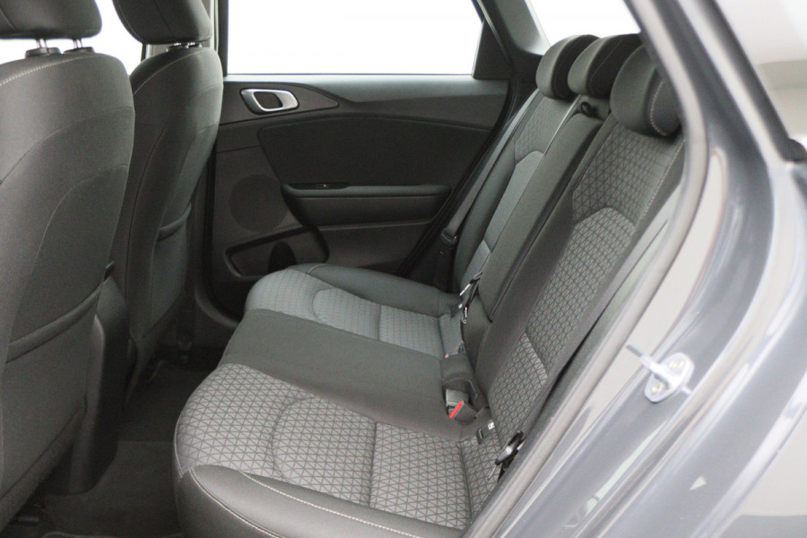 Kia Ceed Sportswagon 1.0 T-GDi DynamicLine Climate, Cruise, Camera, Apple Carplay, Rijstrooksensor, PDC, DAB, 16''