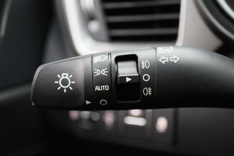 Kia Ceed Sportswagon 1.0 T-GDi DynamicLine Climate, Cruise, Camera, Apple Carplay, Rijstrooksensor, PDC, DAB, 16''
