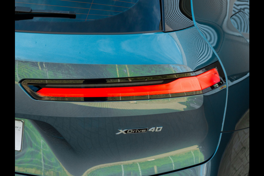 BMW iX xDrive40 - Sportpakket - Pano - Harman Kardon - Stoelventilatie - Driving Ass Prof BMW iX xDrive40 - Sportpakket - Pano - Harman Kardon - Stoelventilatie - Driving Ass Prof