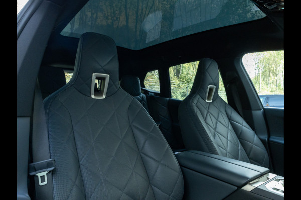 BMW iX xDrive40 - Sportpakket - Pano - Harman Kardon - Stoelventilatie - Driving Ass Prof BMW iX xDrive40 - Sportpakket - Pano - Harman Kardon - Stoelventilatie - Driving Ass Prof