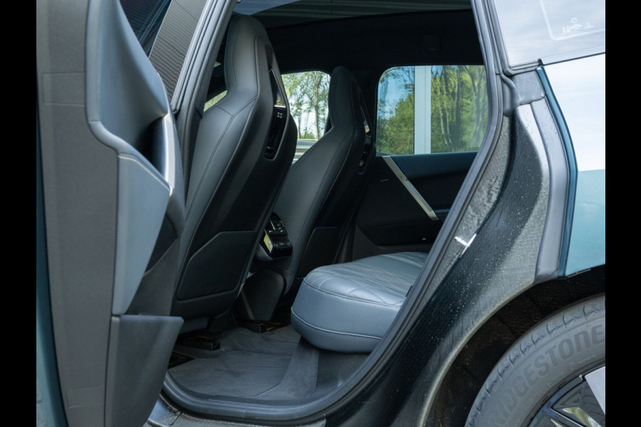 BMW iX xDrive40 - Sportpakket - Pano - Harman Kardon - Stoelventilatie - Driving Ass Prof BMW iX xDrive40 - Sportpakket - Pano - Harman Kardon - Stoelventilatie - Driving Ass Prof