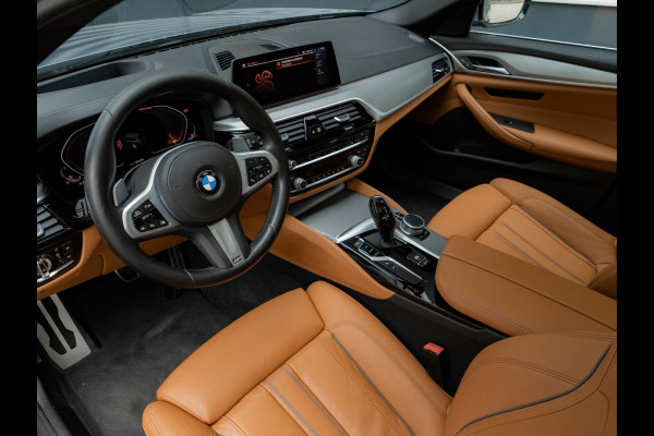 BMW 5 Serie Touring 530i M-Sport - Pano - Trekhaak - Comfortzetels - Driving + Parking Ass Plus - Hifi