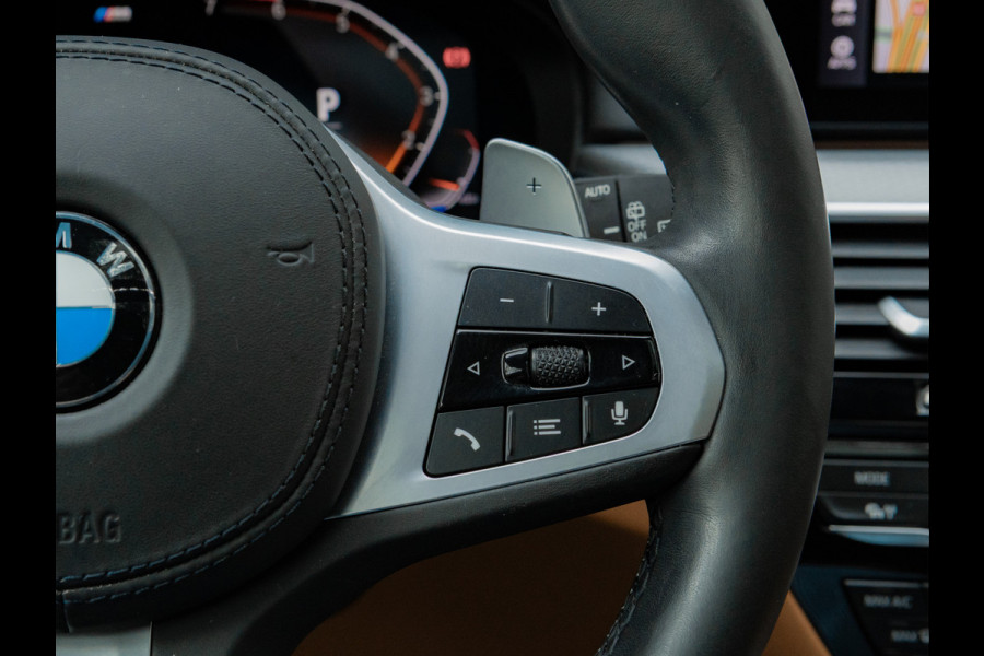 BMW 5 Serie Touring 530i M-Sport - Pano - Trekhaak - Comfortzetels - Driving + Parking Ass Plus - Hifi