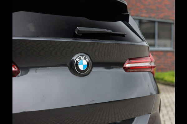 BMW X3 30e xDrive | Pano - HUD - Trekhaak