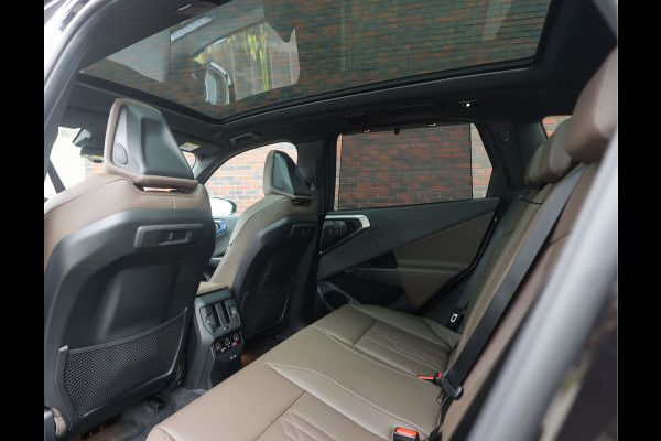 BMW X3 30e xDrive | Pano - HUD - Trekhaak