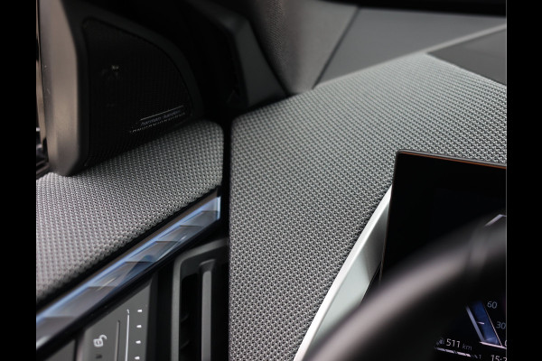 BMW X3 30e xDrive | Pano - HUD - Trekhaak