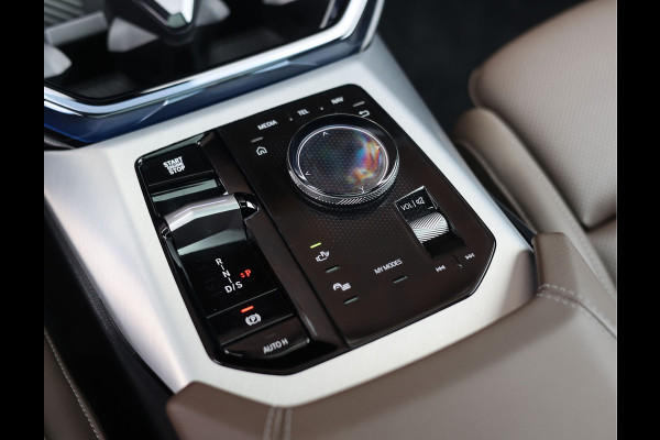 BMW X3 30e xDrive | Pano - HUD - Trekhaak