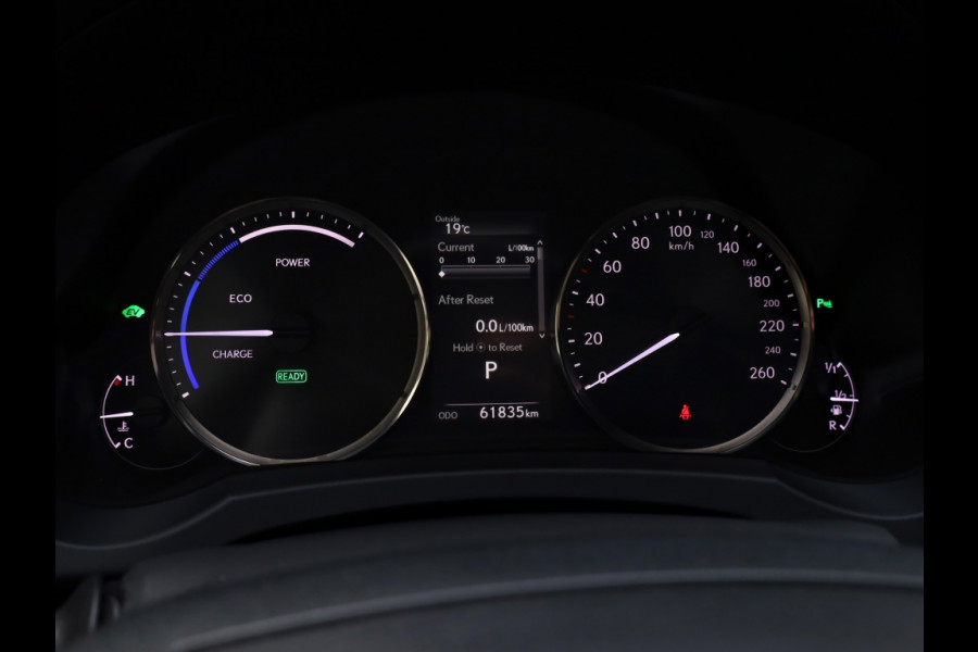 Lexus RC 300h Luxury Line | Mark Levinson | Schuifdak | Stoelventilatie