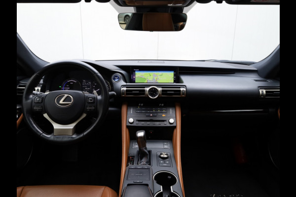 Lexus RC 300h Luxury Line | Mark Levinson | Schuifdak | Stoelventilatie