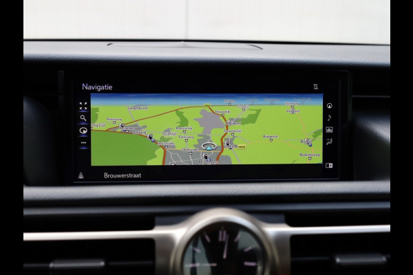 Lexus RC 300h Luxury Line | Mark Levinson | Schuifdak | Stoelventilatie