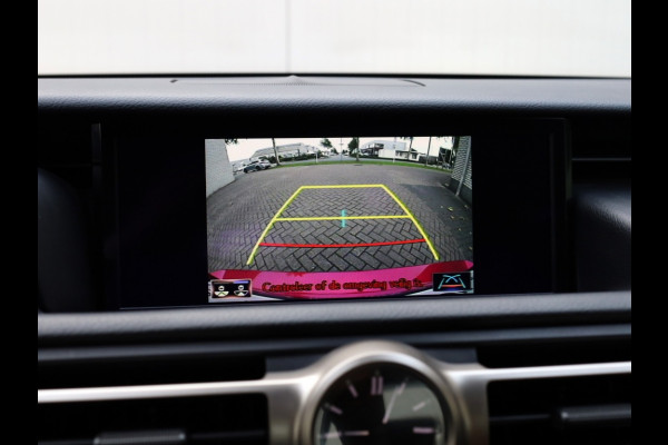 Lexus RC 300h Luxury Line | Mark Levinson | Schuifdak | Stoelventilatie