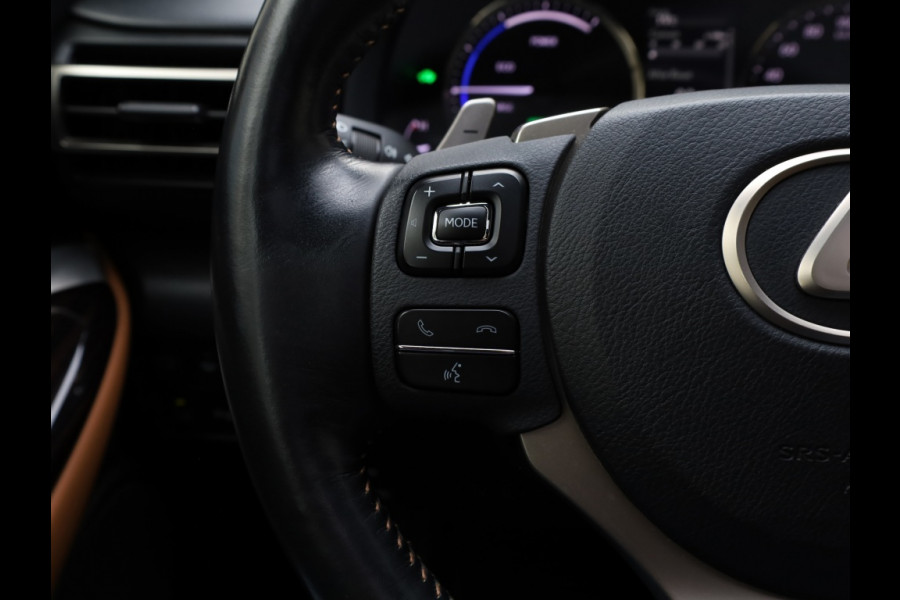 Lexus RC 300h Luxury Line | Mark Levinson | Schuifdak | Stoelventilatie