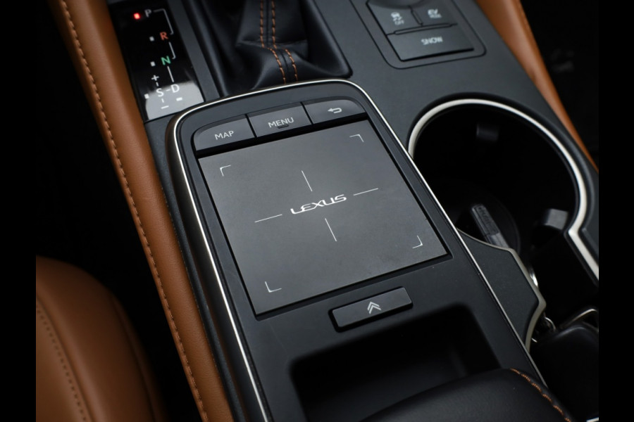 Lexus RC 300h Luxury Line | Mark Levinson | Schuifdak | Stoelventilatie