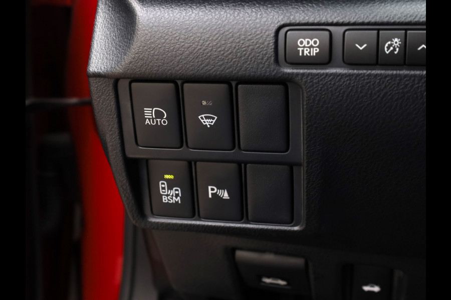 Lexus RC 300h Luxury Line | Mark Levinson | Schuifdak | Stoelventilatie