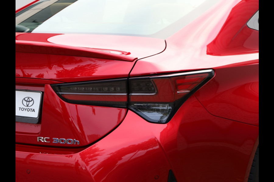 Lexus RC 300h Luxury Line | Mark Levinson | Schuifdak | Stoelventilatie