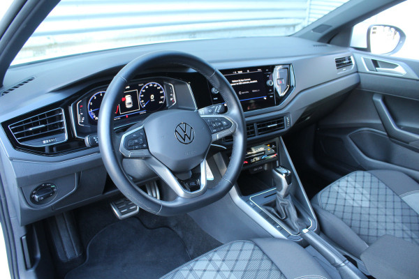 Volkswagen Taigo 1.5 TSI 150pk R-Line DSG7 Clima Cruise Carplay Camera Dig. Cockpit 17"LMV Trekhaak 1200kg