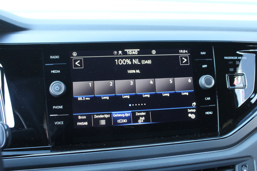 Volkswagen Taigo 1.5 TSI 150pk R-Line DSG7 Clima Cruise Carplay Camera Dig. Cockpit 17"LMV Trekhaak 1200kg