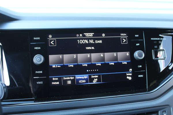 Volkswagen Taigo 1.5 TSI 150pk R-Line DSG7 Clima Cruise Carplay Camera Dig. Cockpit 17"LMV Trekhaak 1200kg