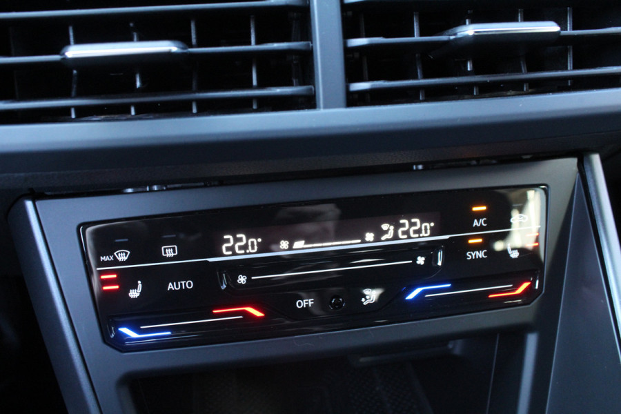 Volkswagen Taigo 1.5 TSI 150pk R-Line DSG7 Clima Cruise Carplay Camera Dig. Cockpit 17"LMV Trekhaak 1200kg