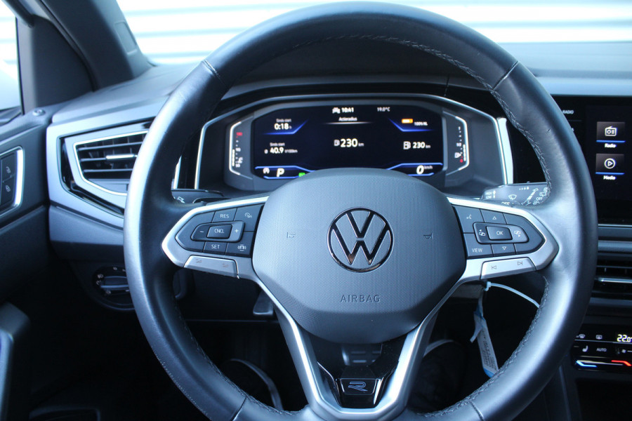 Volkswagen Taigo 1.5 TSI 150pk R-Line DSG7 Clima Cruise Carplay Camera Dig. Cockpit 17"LMV Trekhaak 1200kg