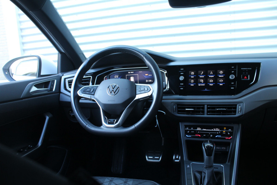 Volkswagen Taigo 1.5 TSI 150pk R-Line DSG7 Clima Cruise Carplay Camera Dig. Cockpit 17"LMV Trekhaak 1200kg