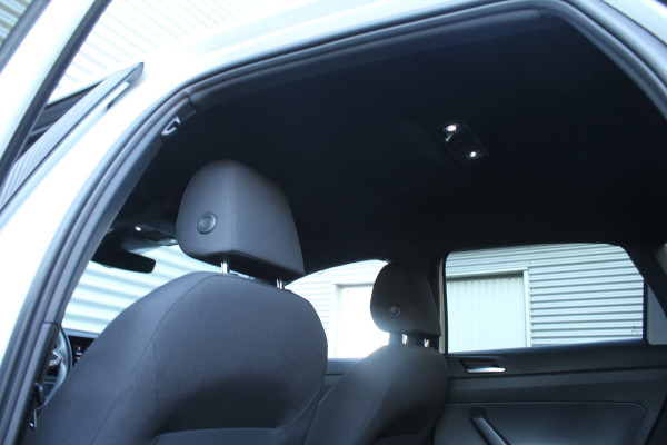 Volkswagen Taigo 1.5 TSI 150pk R-Line DSG7 Clima Cruise Carplay Camera Dig. Cockpit 17"LMV Trekhaak 1200kg