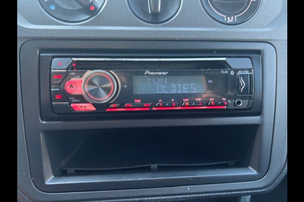 Volkswagen Caddy 1.4 TGI L2H1 EcoFuel Maxi 1e EIGENAAR I PDC I COMPLETE ONDERHOUDSHISTORIE I NW DISTRIBUTIE I RIJDEN OP GROEN GAS IS Co2 NEUTRAAL 1e EIGENAAR I COMPLETE ONDERHOUDSHISTORIE