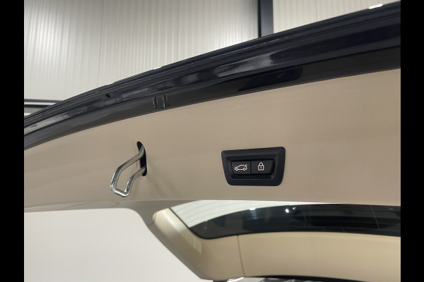 BMW X3 xDrive30i High Executive AUT / Navigatie / 360 Camera Leder / Panorama dak