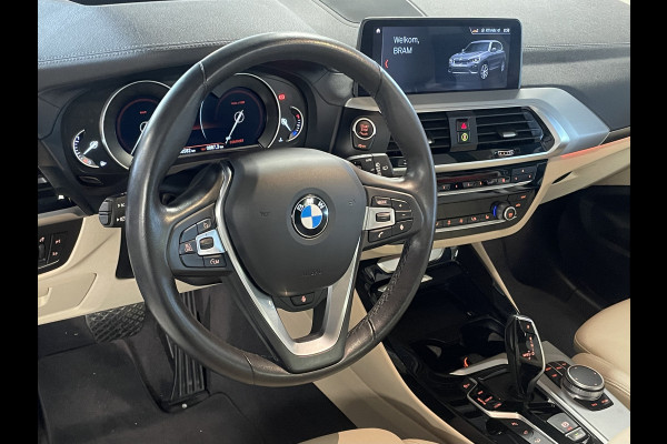 BMW X3 xDrive30i High Executive AUT / Navigatie / 360 Camera Leder / Panorama dak