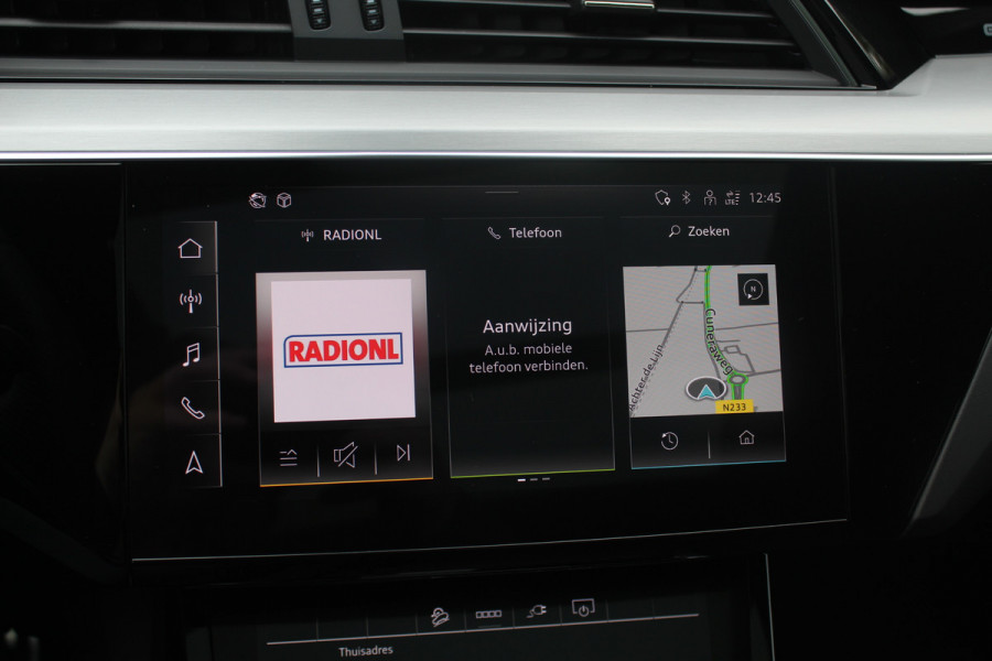 Audi Q8 Sportback e-tron 55 quattro S Edition Competition 115 kWh / SoH 94.8 % / Trekhaak / Panoramadak / Camera / Sfeerverlichting / 21'' / Keyless / Luchtvering / Stuurverwarming / DAB / ACC