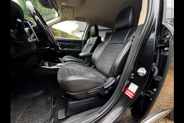 Mitsubishi Outlander 2.4 PHEV S-Edition 3D cam_Trekh_Goed onderhouden alle opties