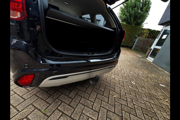 Mitsubishi Outlander 2.4 PHEV S-Edition 3D cam_Trekh_Goed onderhouden alle opties