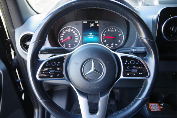 Mercedes-Benz Sprinter 319 3.0 CDI V6 L2H2 AUT. LED, 360 CAMERA, TREKHAAK, STANDKACHEL, MBUX 10'', CRUISE, NAVI, CLIMA, PARKEERSENSOREN