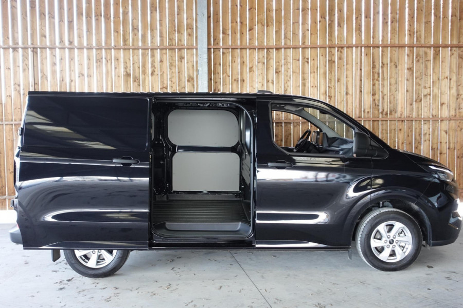 Ford Transit Custom 300 2.0 TDCI L2H1 Trend Nieuw Model Automaat 100 kw Navigatie Parkeersensoren Camera