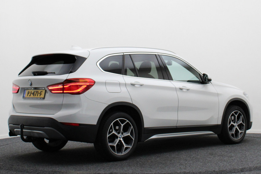 BMW X1 sDrive18i High Executive Automaat Leer, ACC, Head-Up, Navigatie, LED, Afn. Trekhaak, 18"