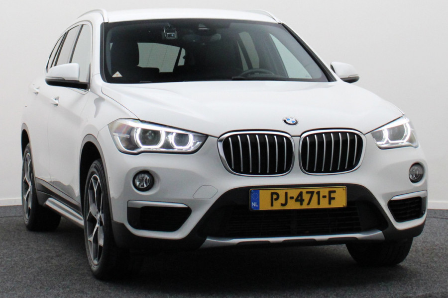BMW X1 sDrive18i High Executive Automaat Leer, ACC, Head-Up, Navigatie, LED, Afn. Trekhaak, 18"