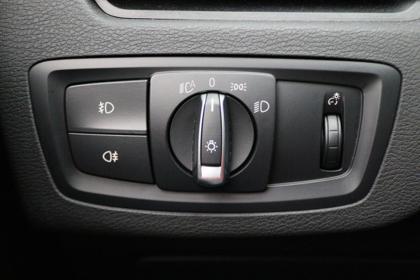 BMW X1 sDrive18i High Executive Automaat Leer, ACC, Head-Up, Navigatie, LED, Afn. Trekhaak, 18"