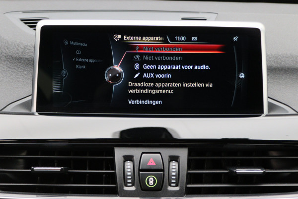 BMW X1 sDrive18i High Executive Automaat Leer, ACC, Head-Up, Navigatie, LED, Afn. Trekhaak, 18"