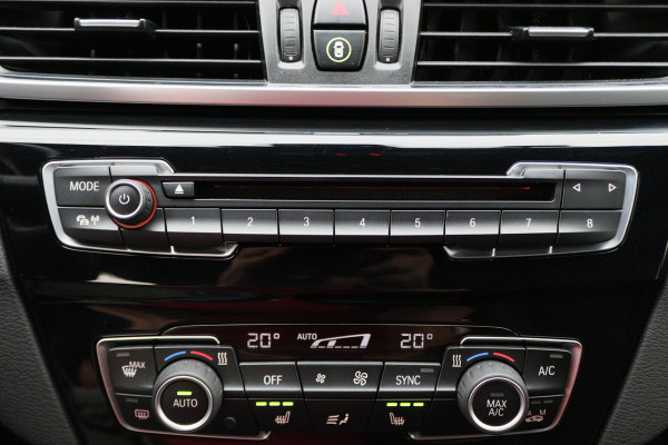 BMW X1 sDrive18i High Executive Automaat Leer, ACC, Head-Up, Navigatie, LED, Afn. Trekhaak, 18"