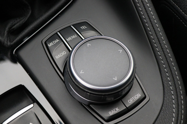 BMW X1 sDrive18i High Executive Automaat Leer, ACC, Head-Up, Navigatie, LED, Afn. Trekhaak, 18"